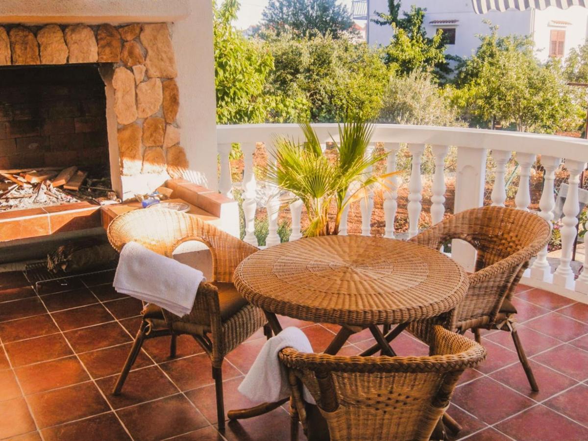 Adria Sun Apartments Βόντιτσε Εξωτερικό φωτογραφία